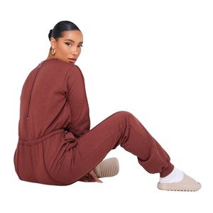 Pretty Little Thing Sweatsuit jumpsuit, chocolate size 8